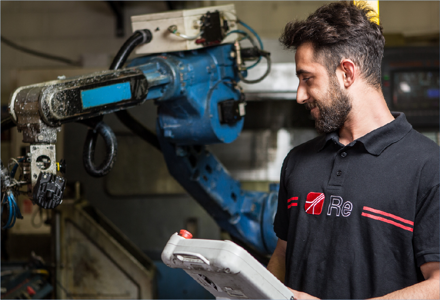 イタリア工場での自社一貫生産1