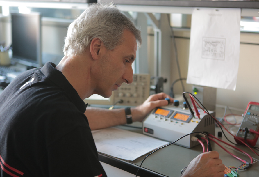 イタリア工場での自社一貫生産3